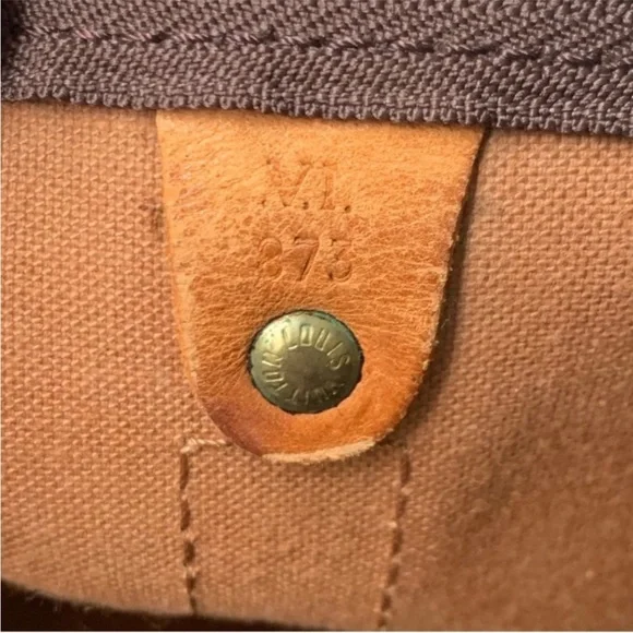 LV🤎Keepall Bandoulière 50 - Picture 8 of 13